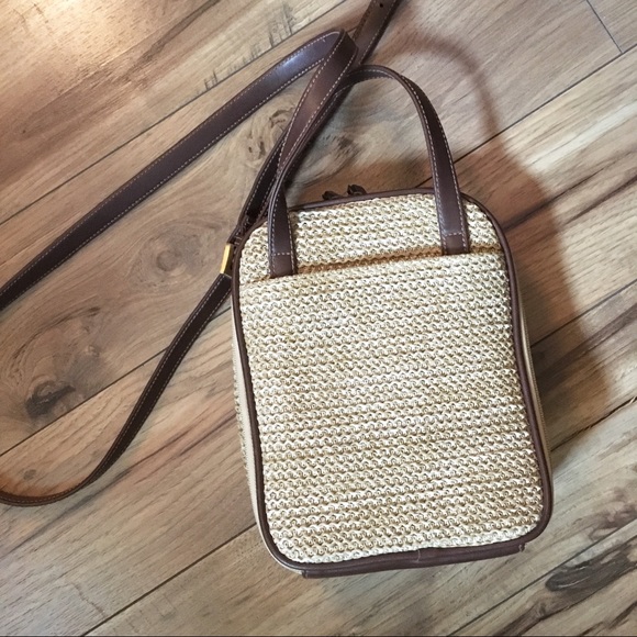 ❗️SOLD❗️ Vintage 90s/Y2K Straw Crossbody Purse - Picture 2 of 8